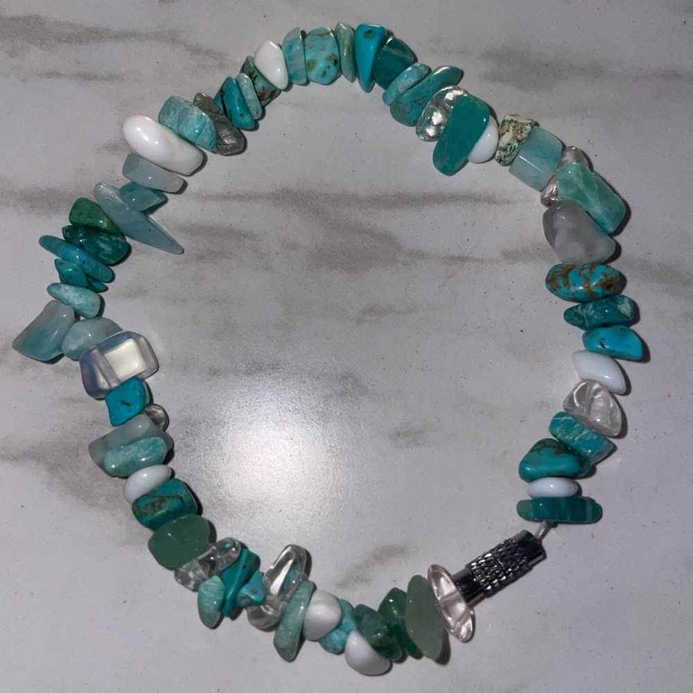 Beaded Chip Stone Bracelet